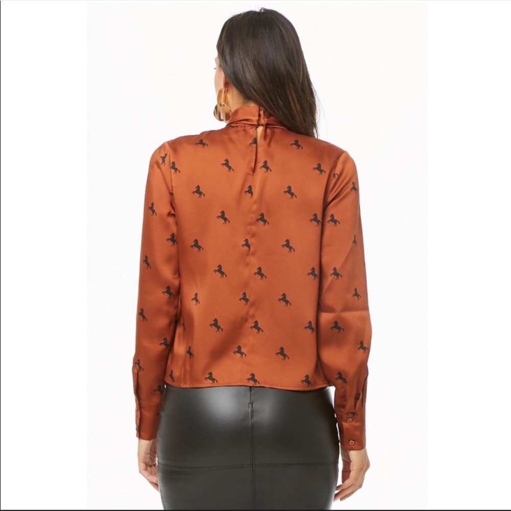 Forever21 Top - Picture 3 of 8